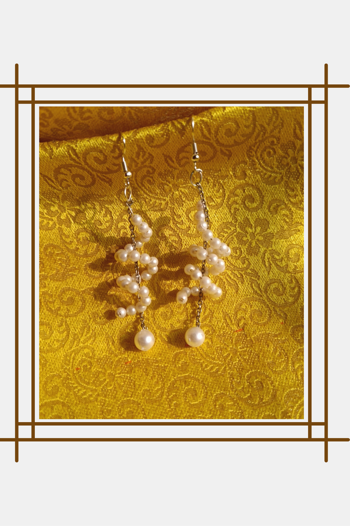 Dangle Pearl Earrings